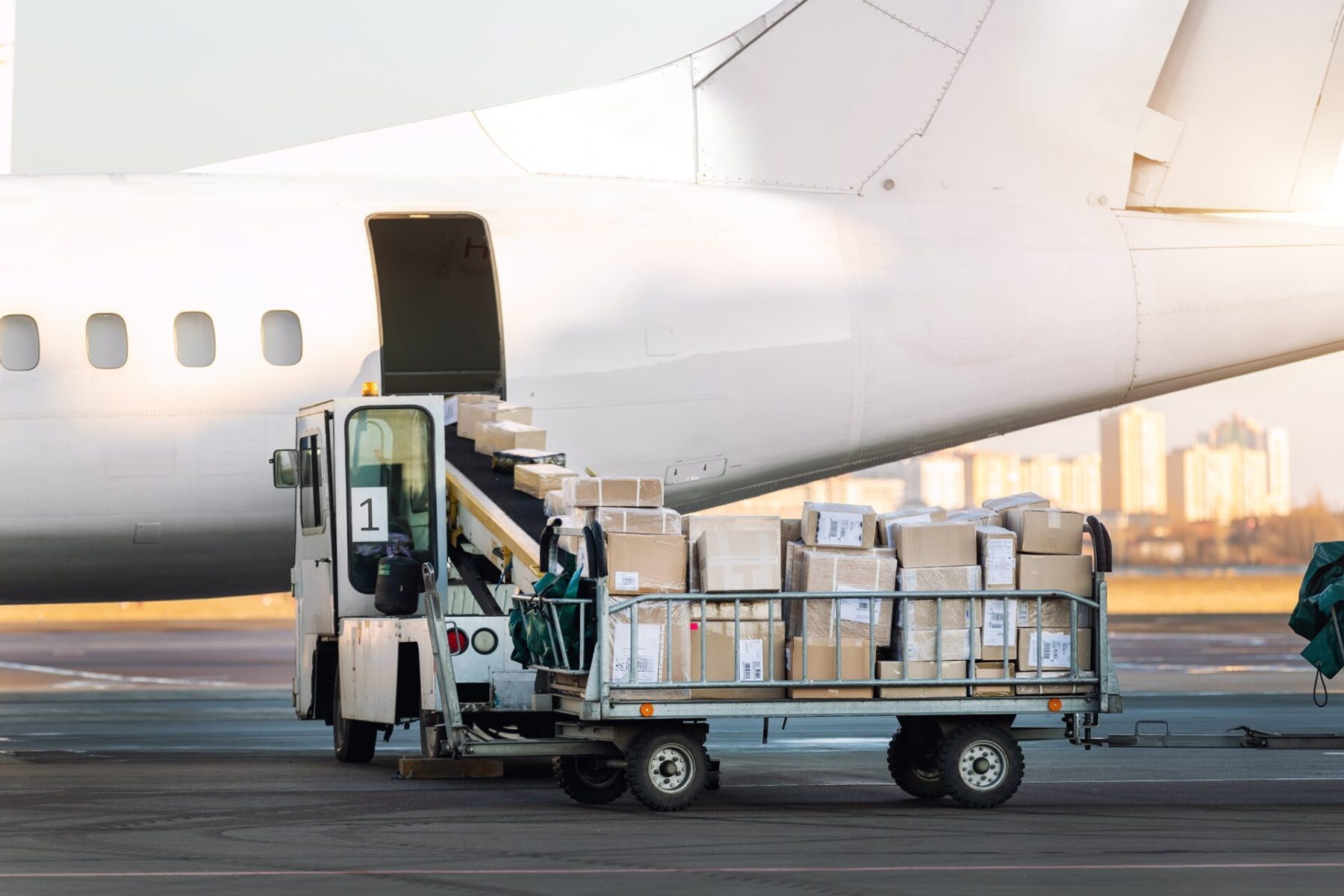 close-up-detail-view-of-cargo-cart-trolley-full-wi-2025-01-10-06-14-28-utc-min
